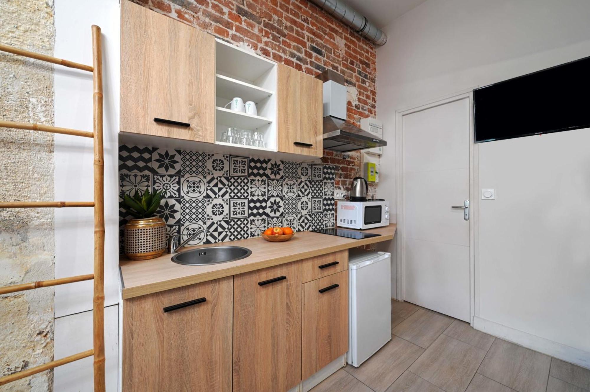 2 Bed Modern Fully Furnish Flat,Close To Buttes Chaumon Park Apartment Paris Exterior photo